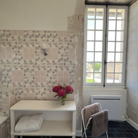 Nocleg ze śniadaniem D'hotes Au Chateau Du Breuil A